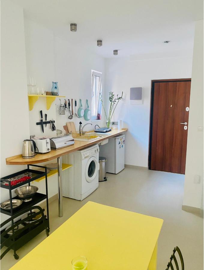 Your Lovely Central Home In Buzzing Exarchia Αθήνα Εξωτερικό φωτογραφία